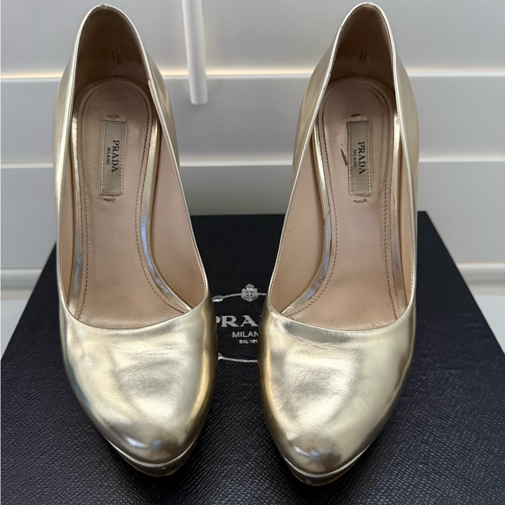 Prada Gold Metallic Calzature Donna Pumps Lame’ Gold size 37/7